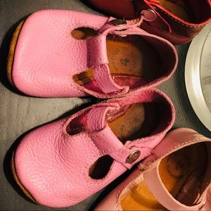 Mon petit pink shoes size 4.